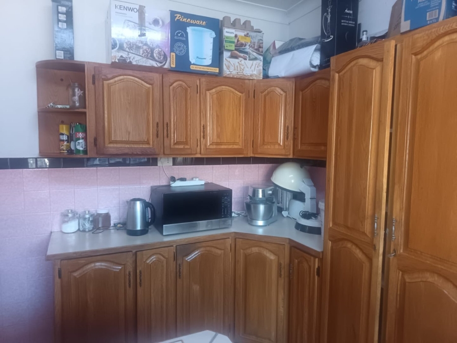 4 Bedroom Property for Sale in Beaconsfield Northern Cape